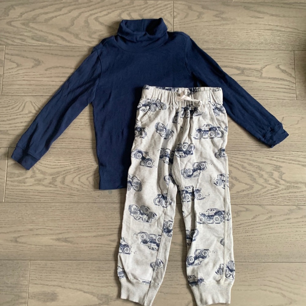 Boys Turtleneck and Tractor Sweatpant Set - Carter’s Size 6 - blue and Grey